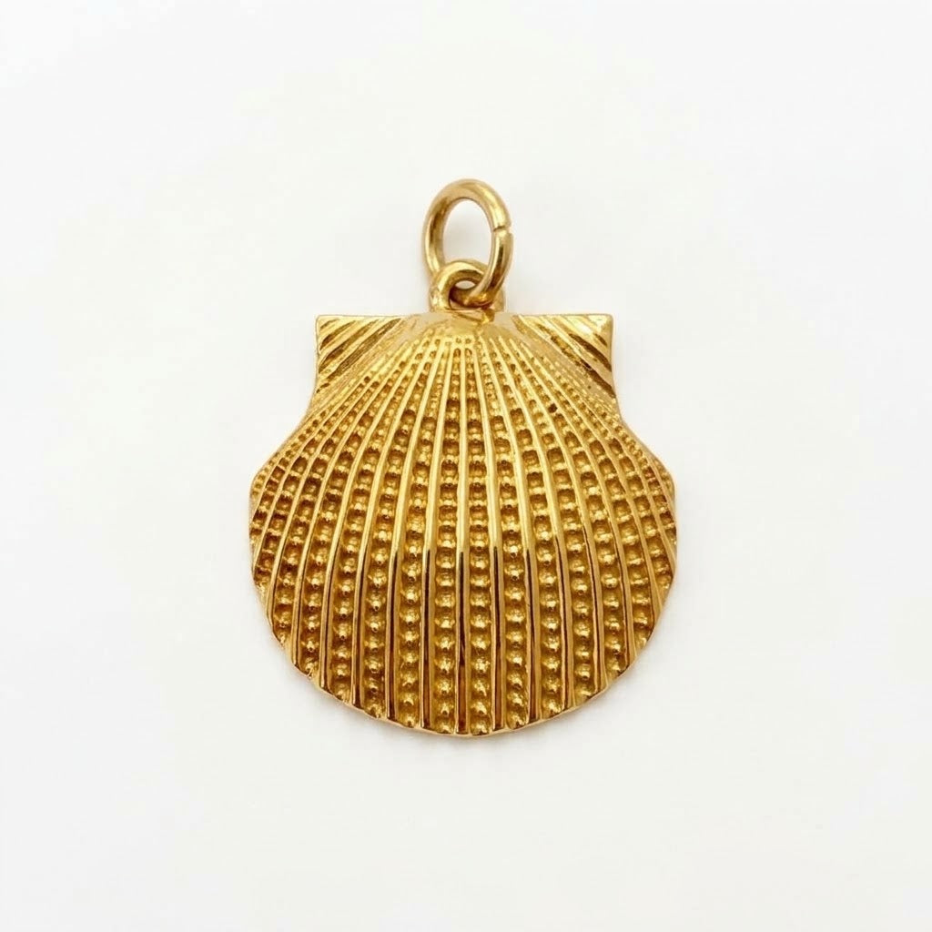 Scallop shell Charm- Small
