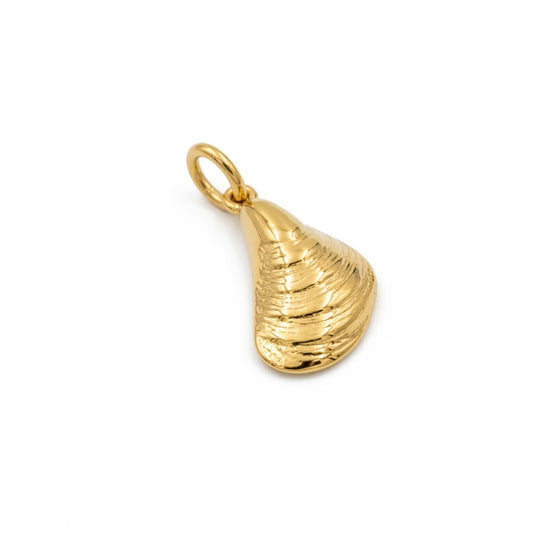 Mussel shell Charm- Small